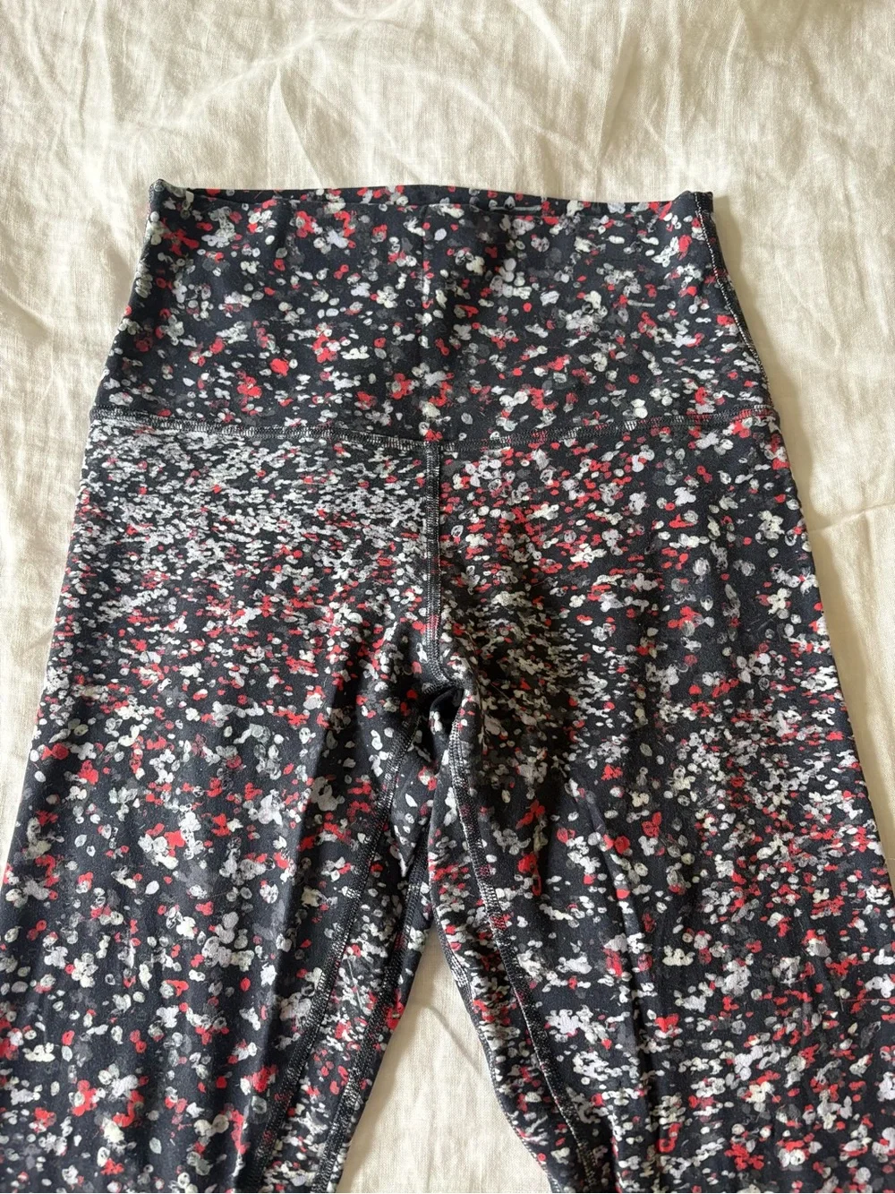 Lululemon Water Blossom Multi Align 21” Crop Leggings